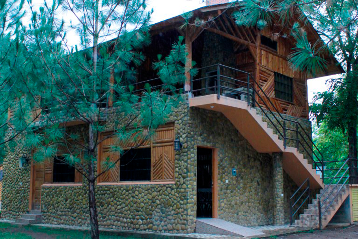Cabaña / Salón